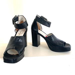 Luichiny Rare Leather Chunky Heel Peep Toe Platform